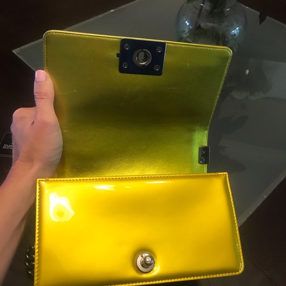 Chanel 14S Yellow Metallic Patent Leather Boy - Picture 9 of 11
